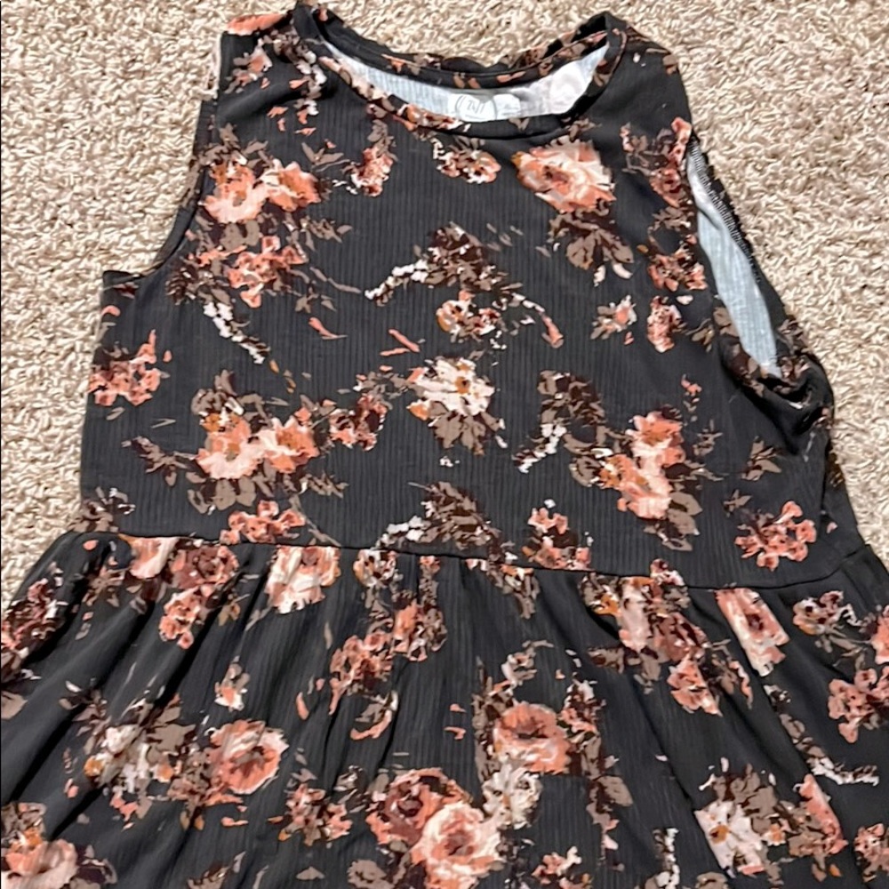 Sleeveless ribbed dress